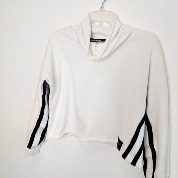 Calvin Klein Performance Cropped Sweatshirt Large - Picture 9 of 13